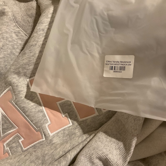 Parke Cities Varsity Mockneck s-m - Picture 8 of 8